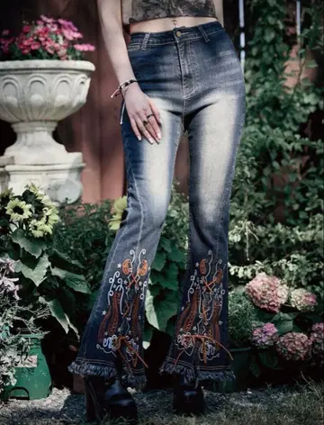 꽃무늬 자수 스크래치 패턴 헴 플레어 레그 청바지