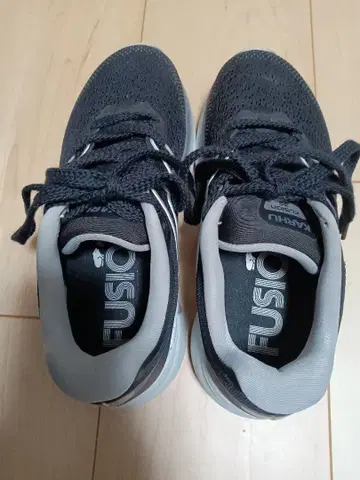 FUSION 블랙 러닝화