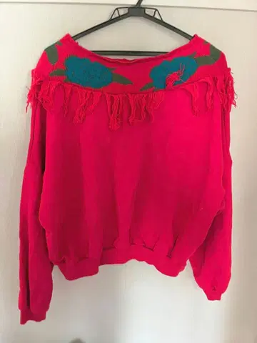 [jouetie] 트레이닝복 빨간색 프린지 꽃무늬 자수