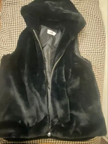 AZUL 블랙 인조 모피 베스트 프리 사이즈