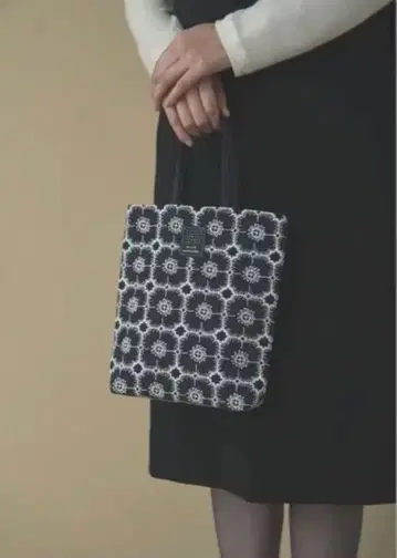 미나 페르호넨 토스트 백 아네모네