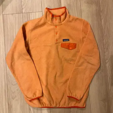 Patagonia 플리스 오렌지 신틸라 스냅T