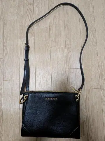 MICHAEL KORS 블랙 숄더백