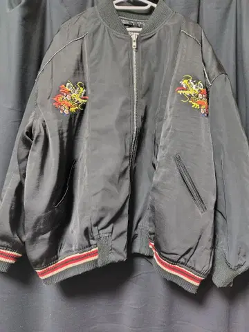 Candy Stripper MA-1 스카잔 아우터