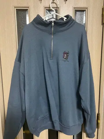 L 사이즈 하프 지퍼 맨투맨