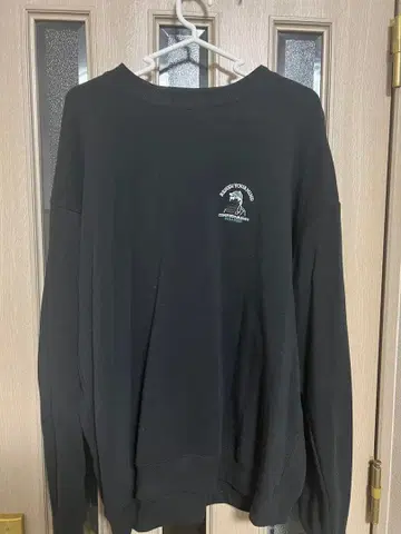 블랙 맨투맨 M 사이즈