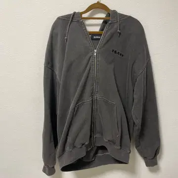XLARGE 지퍼 후드티 블랙