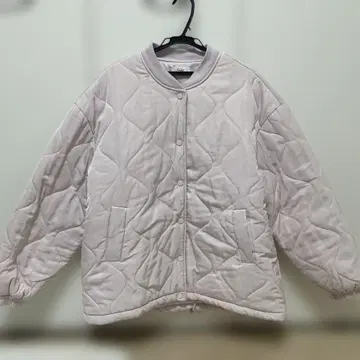 연한 핑크 퀼팅 자켓 다운 자켓 퍼프 테크 자켓