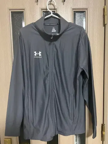 언더아머 그레이 자켓 L 사이즈