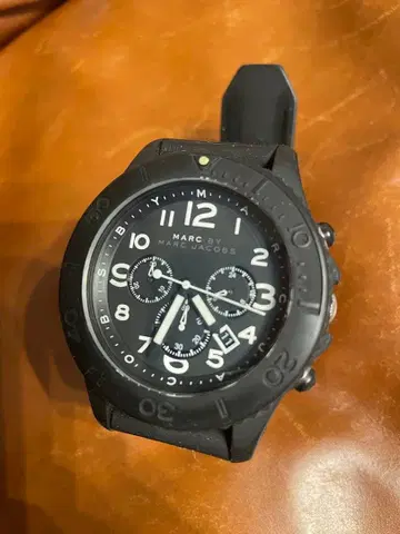 MARC BY MARC JACOBS 크로노그래프 시계 블랙