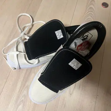 VANS 오프 더 월 스니커즈 화이트/블랙