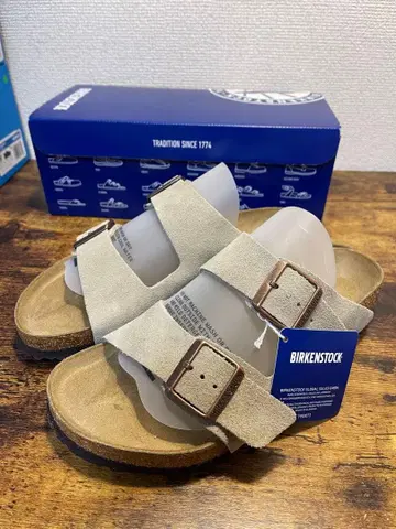 BIRKENSTOCK 베이지 샌들 ARIZONA