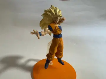 손오공 슈퍼 사이어인 3 가챠폰 피규어
