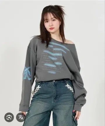 티나 원숄더 맨투맨