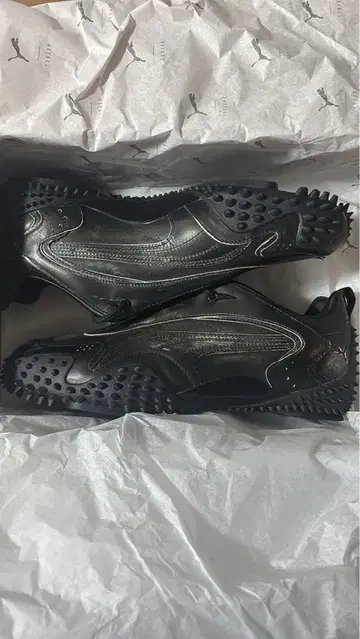 GADID ANONIEM 푸마 스니커즈