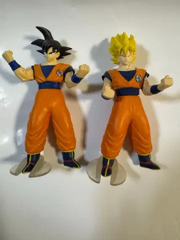 드래곤볼 손오공 액션 피규어 2체 세트