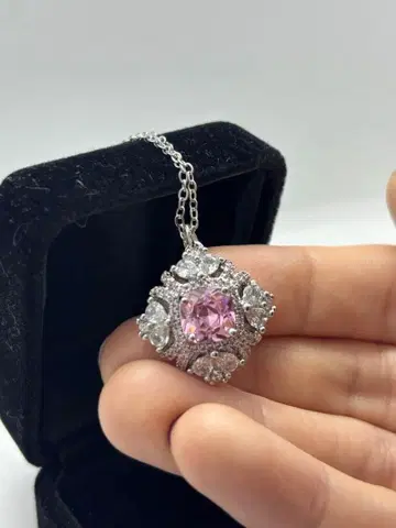 SALE! 8일까지! 핑크 클리어 크리스탈 목걸이 고급 럭셔리