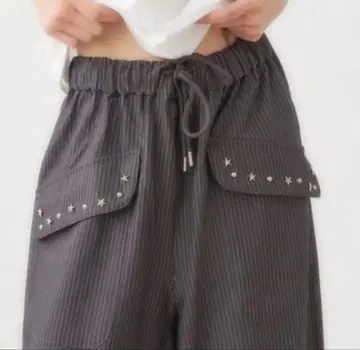 FCMM 스터드 스트라이프 슬랙스