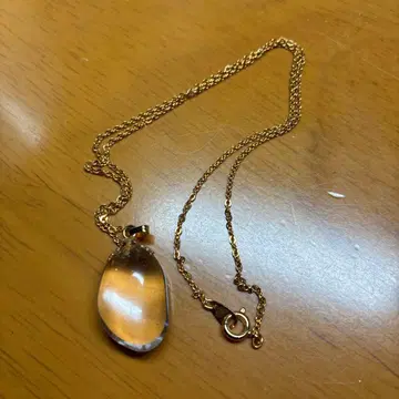 골드 체인 드롭형 크리스탈 목걸이