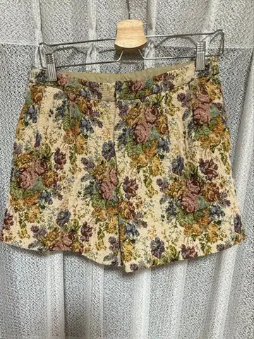 꽃무늬 레트로 숏팬츠