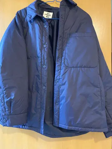 ANYA HINDMARCH 네이비