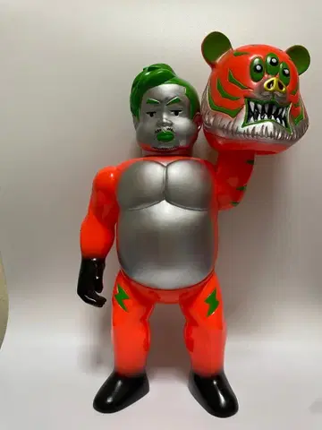 아트 정키 부타이거 오렌지 소프트 비닐