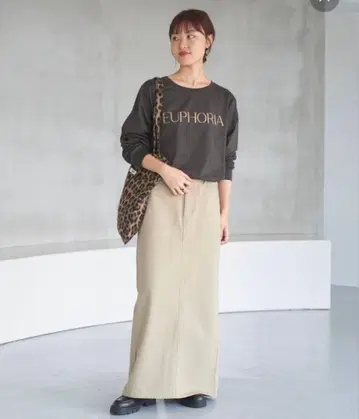 2025 스픽 앤 스팬 spick andspan 실켓 천축 로고 롱 T