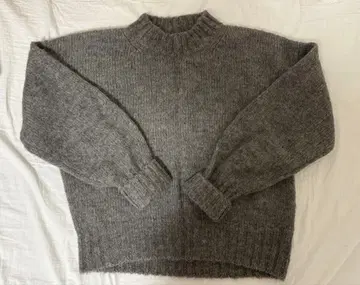 COS 그레이 긴팔 스웨터 (일본 사이즈 S~M 정도)