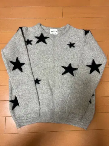 두지엠 클라세 별 패턴 니트