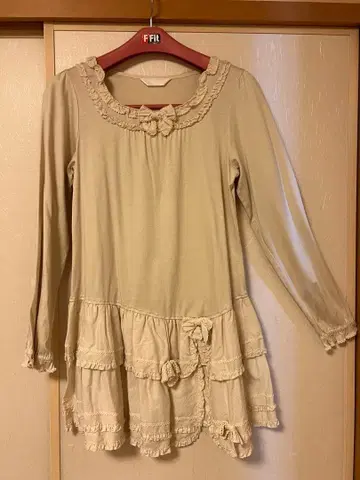 핑크하우스 티셔츠 아이보리 새상품급 긴팔