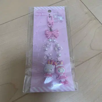 새상품 메조피아노 산리오 키티 키링 베리에짱 헬로키티