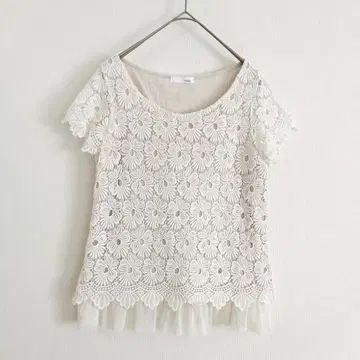 INDEX 레이스 튤 상의 M 사이즈 화이트 프렌치 슬리브