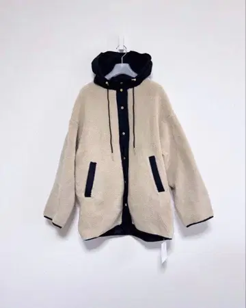 택 포함 새상품 리브 드와 후드 보아 코트