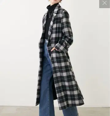 골격 스트레이트 체형을 위한 깔끔한 롱 코트 내추럴 꾸뛰르