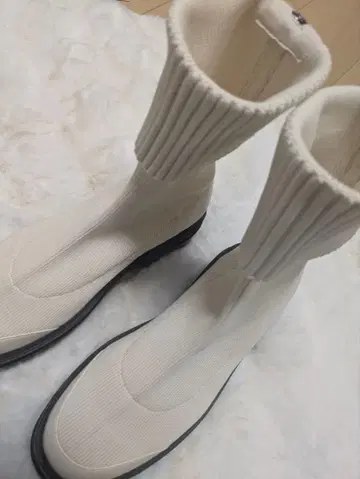 코엘 화이트 니트 부츠