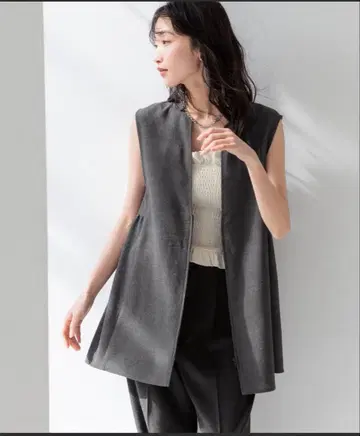 미사용 LOWRYSFARM 로리즈팜 다크 그레이 팝 서크 베스트 지레