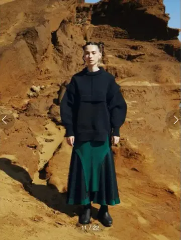 UN3D. 레이어드라이크 플레어 스커트