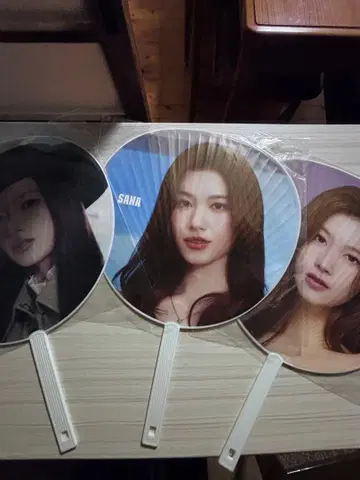 TWICE MISAMO 사나 부채 세트