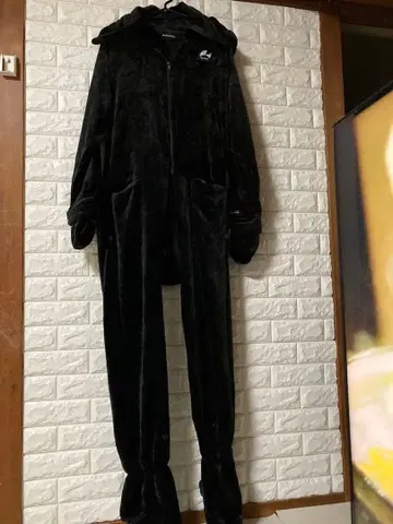 바우하우테 플리스 후드 부착 룸웨어 블랙