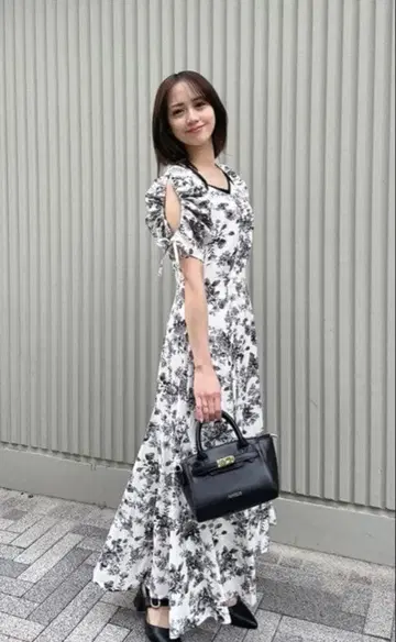 안미르 오리지널 플라워 머메이드 원피스 블랙