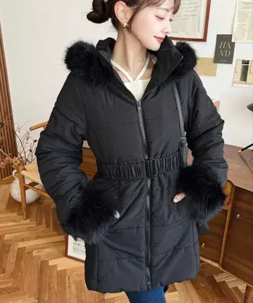 미개봉 새상품 moment+벨트 포함 후드 퍼 다운 코트