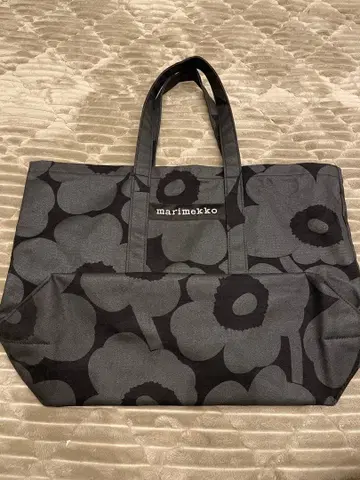 마리메꼬 대형 토트백 블랙 피에니 우니코 패턴 세련된 북유럽