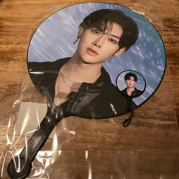 ZB1 리키 서울콘 부채