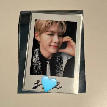 제베원 한빈 사인 포함 폴라로이드