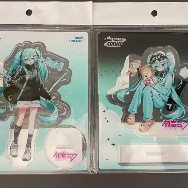 하츠네미쿠 스파오 아크릴 스탠드 양도합니다