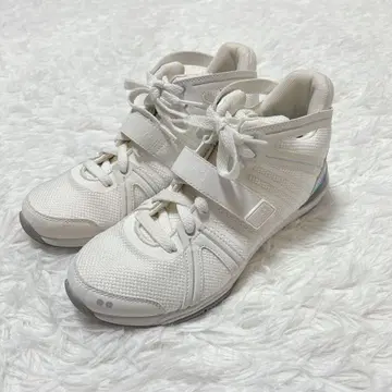 컨디션 최상 ryka TENACITY 피트니스 신발 24cm 화이트