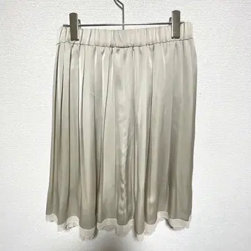 LESTERA 플리츠 스커트 베이지 40 사이즈