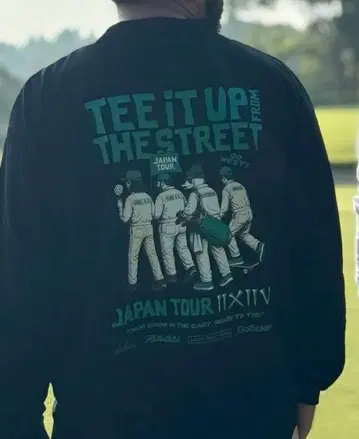 TEE IT UP! THE STREET 모크넥 블랙