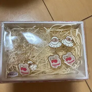 산리오 마론 크림 액세서리