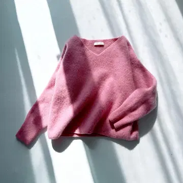 [컨디션 최상] 라운지 드레스 V넥 니트 숏 기장 캐시미어 100% 핑크